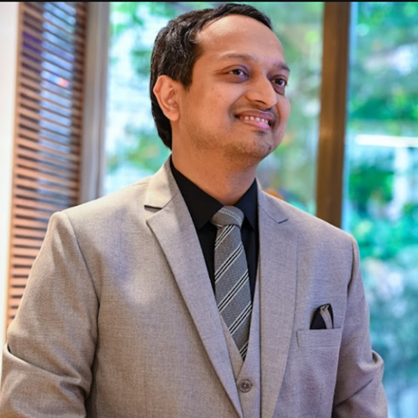 dr-akash-sarogi