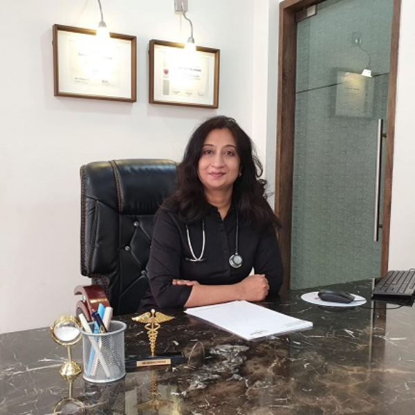 Dr-Vaishali-Pathak.png