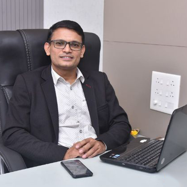 Cardiologist Dr. Satish Sawant